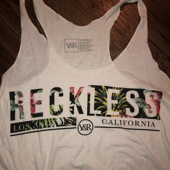 Young and reckless tank - Picture 2 of 3